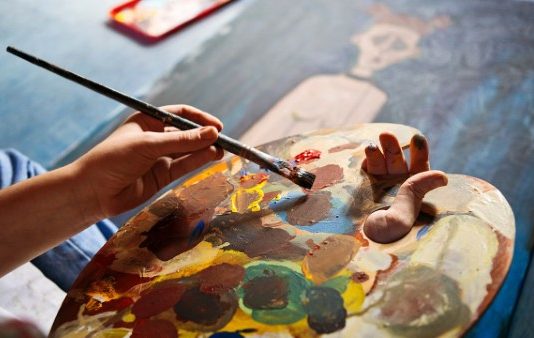 הוספת סגנון ויופי בעזרת תמונות קנבס לסלון