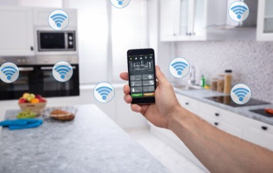 הגנה פתרונות חשמל מתקדמים לבית ולעסק